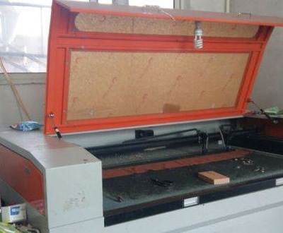 轉(zhuǎn)讓13年9月廣東恒好激光切割機(jī)-青島雕刻機(jī)